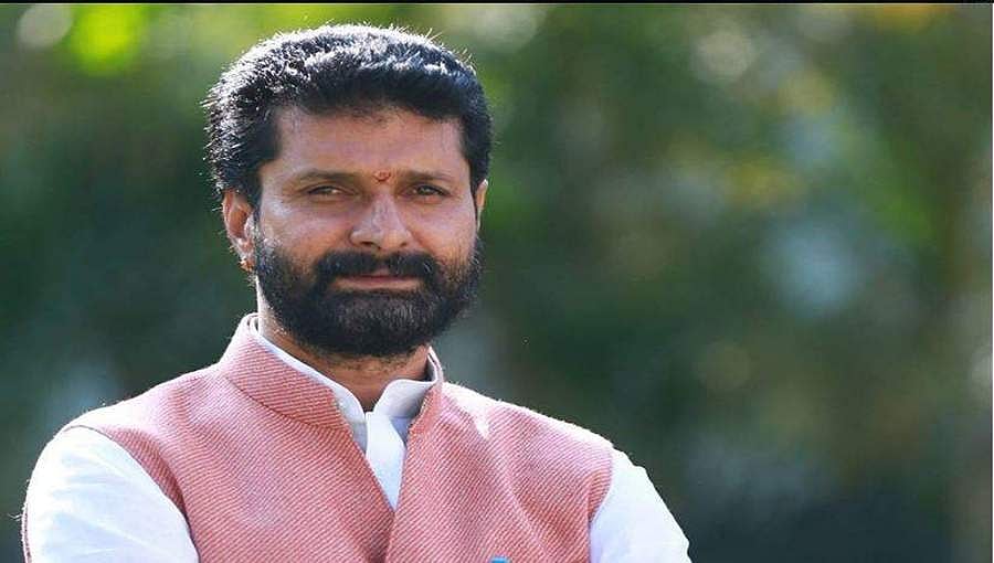 ಕನ್ನಡ ಬಾವುಟ ಬಗ್ಗೆ ಸಚಿವ ಸಿ ಟಿ ರವಿ ಹೇಳಿಕೆ: ಕನ್ನಡಪರ ಸಂಘಟನೆಗಳಿಂದ ತೀವ್ರ ವಿರೋಧ