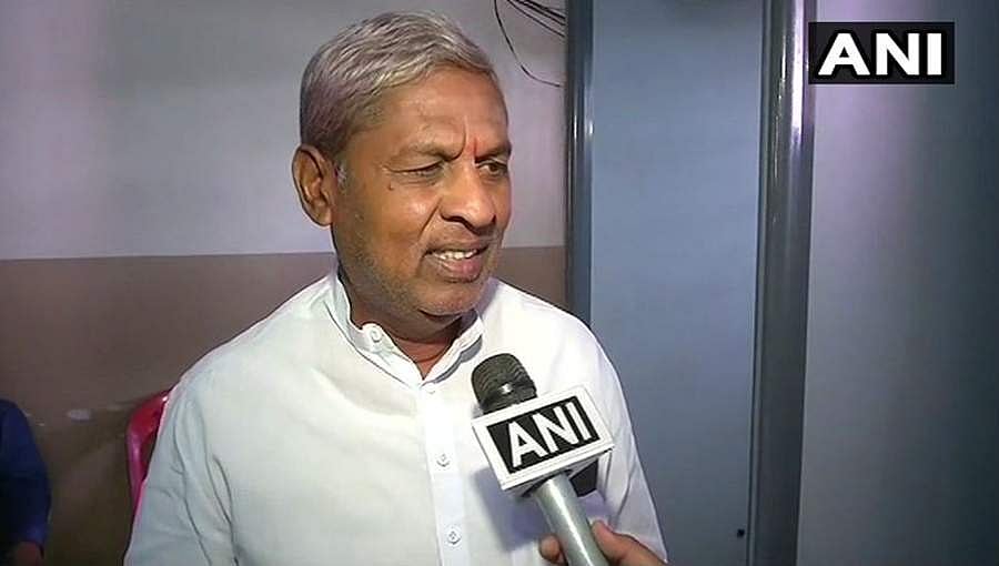 ಅನರ್ಹರನ್ನ‌ ಗೆಲ್ಲಿಸೋದು, ಸೋಲಿಸೋದು‌ ಜನರ ಕೈಯಲ್ಲಿದೆ: ಅಮರೇಗೌಡ ಬಯ್ಯಾಪುರ