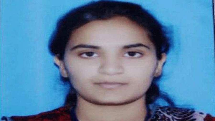 ಚಿಕ್ಕಮಗಳೂರು: ವಿದೇಶದಲ್ಲಿ ಉದ್ಯೋಗದ ಕನಸು ಕಂಡಿದ್ದ ಯುವತಿ ರಸ್ತೆ ಗುಂಡಿಗೆ ಬಲಿ!