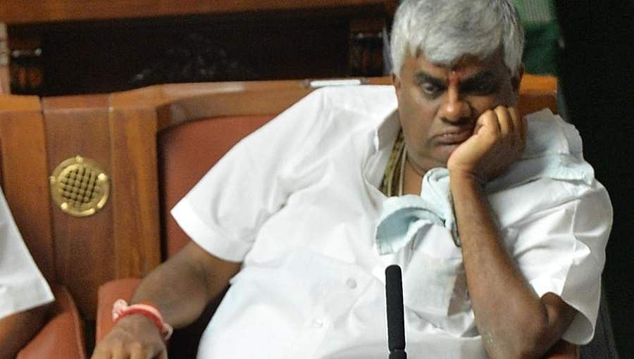ಬೇಕಾಬಿಟ್ಟಿ ವರ್ಗಾವಣೆಯೇ ಬಿಜೆಪಿ ಸರ್ಕಾರದ 100 ದಿನಗಳ ಸಾಧನೆ: ರೇವಣ್ಣ ಲೇವಡಿ