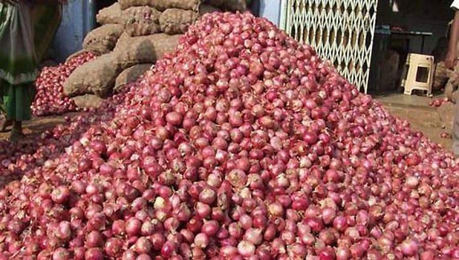 ಗಗನಕ್ಕೇರುತ್ತಿರುವ ಈರುಳ್ಳಿ ಬೆಲೆ: ಇರಾನ್, ಅಫ್ಘಾನಿಸ್ತಾನ, ಈಜಿಪ್ಟ್, ಟರ್ಕಿಯಿಂದ ಆಮದಿಗೆ ನಿರ್ಧಾರ