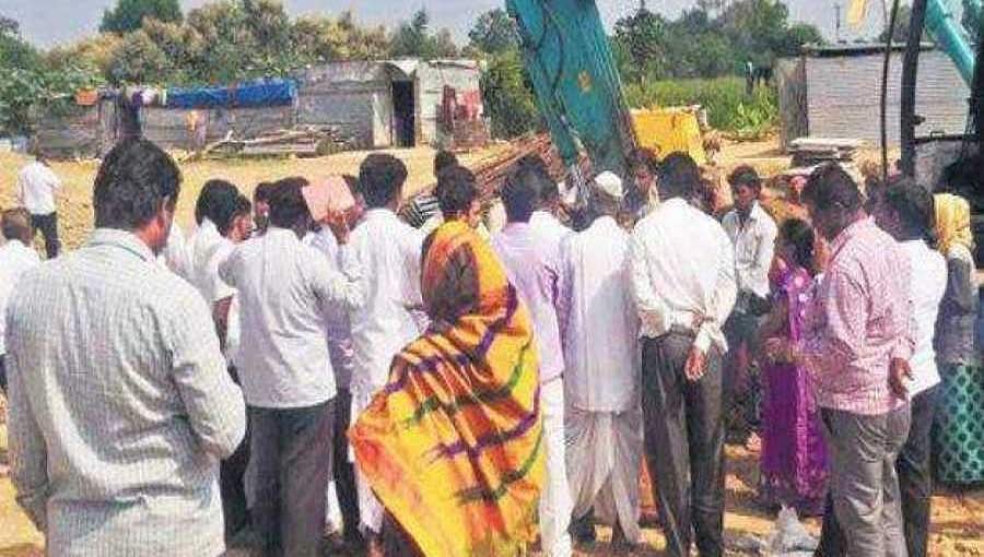 ವಿಜಯಪುರ: ತೆಲಂಗಾಣದ 20 ಜೀತದಾಳುಗಳ ರಕ್ಷಣೆ