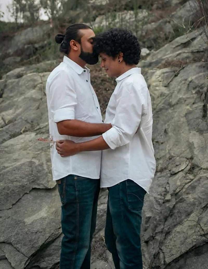 ಅಬ್ದುಲ್ ರೆಹಿಮ್ ಮತ್ತು ನೆವಿದ್ ಆಂಟೋನಿ ಚುಲ್ಲಿಕಾಲ್ ಪ್ರಿ-ವೆಡ್ಡಿಂಗ್ ಫೋಟೋ ಶೂಟ್ ಫೋಟೋಗಳು.