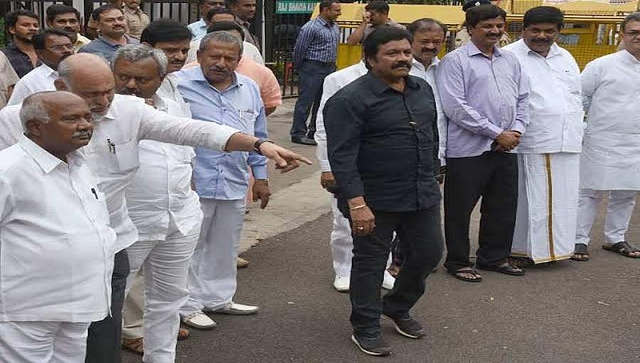 ಒಂದೆಡೆ ಅಮಿತ್ ಶಾ ಬ್ಯುಸಿ, ಇನ್ನೊಂದೆಡೆ ಧನುರ್ಮಾಸ: ಸಂಕ್ರಾಂತಿ ಬಳಿಕವಷ್ಟೇ ನೂತನ ಶಾಸಕರಿಗೆ ಸಚಿವ ಭಾಗ್ಯ?
