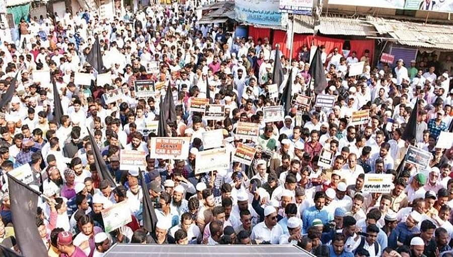 ಪೌರತ್ವ ತಿದ್ದುಪಡಿ ಮಸೂದೆ: ರಾಜ್ಯದಲ್ಲೂ ಭುಗಿಲೆದ್ದ ಪ್ರತಿಭಟನೆ