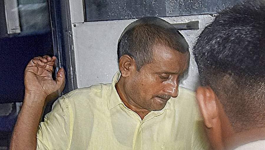 ಕೋರ್ಟ್ ಕೊಠಡಿಯಲ್ಲಿ ಗಳಗಳನೇ ಅತ್ತ ಉನ್ನಾವೋ ಅತ್ಯಾಚಾರಿ ಶಾಸಕ