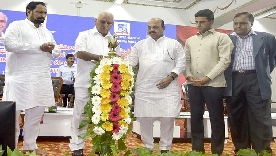 ಸೈಬರ್ ಅಪರಾಧಗಳ ಮಟ್ಟಹಾಕಲು ಮಹತ್ವದ ಹೆಜ್ಜೆ: ಭಯೋತ್ಪಾದನಾ ನಿಗ್ರಹ ದಳ, ಸಿಇಎಸ್ ಠಾಣೆಗಳಿಗೆ ಮುಖ್ಯಮಂತ್ರಿ ಚಾಲನೆ