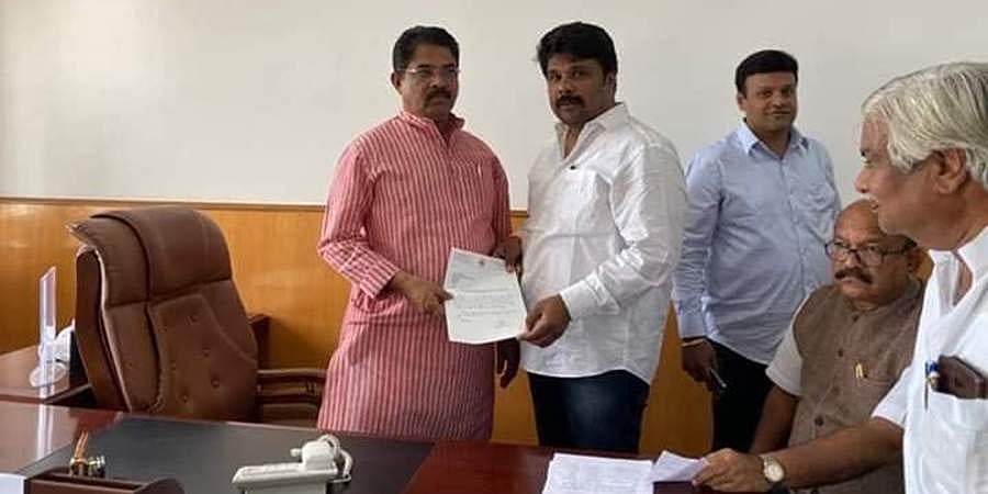 ಇಂದಿರಾ ಕ್ಯಾಂಟೀನ್ ಬದಲು ವಾಲ್ಮೀಕಿ ಅನ್ನ ಕುಟೀರ ಎಂದು ಮರುನಾಮಕರಣ ಮಾಡಲು ಚಿಂತನೆ: ಆರ್.ಅಶೋಕ್