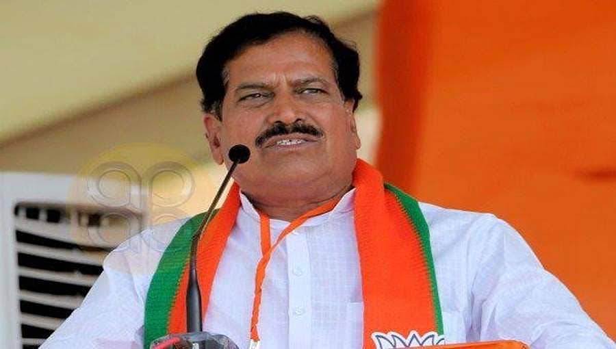 ಪೌರತ್ವ ಕಿಚ್ಚು: ಸಾರ್ವಜನಿಕ ಆಸ್ತಿ ನಾಶಪಡಿಸಿದರೆ ಕಂಡಲ್ಲಿ ಗುಂಡಿಕ್ಕಿ, ಕೇಂದ್ರ ಸಚಿವ ಸುರೇಶ್ ಅಂಗಡಿ