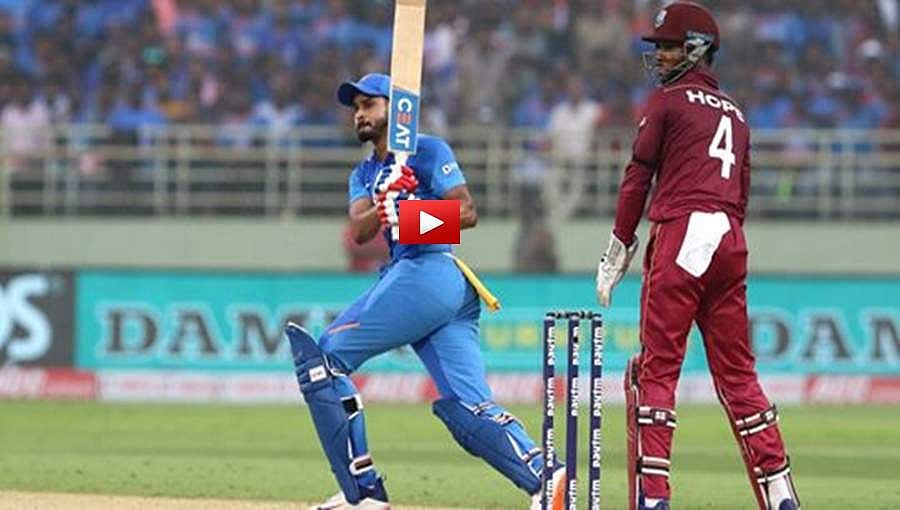 5 ಎಸೆತಗಳಲ್ಲಿ 6, 6, 4, 6, 6 ರನ್, ಶ್ರೇಯಸ್ ಅಯ್ಯರ್ ಸ್ಫೋಟಕ ಬ್ಯಾಟಿಂಗ್, ವಿಡಿಯೋ ವೈರಲ್!
