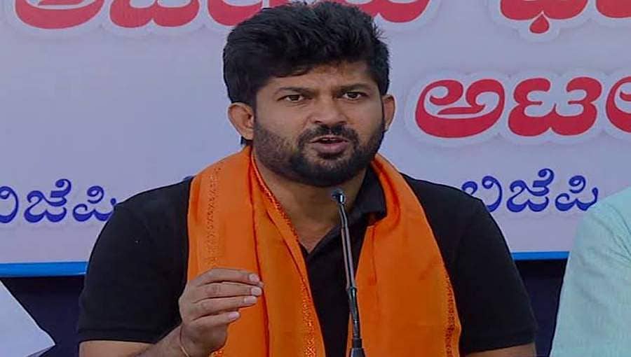 ಮಂಗಳೂರಿನಲ್ಲಿ ಇಬ್ಬರ ಸಾವಿಗೆ ಯು ಟಿ ಖಾದರ್ ಅವರೇ ನೇರ ಕಾರಣ: ಸಂಸದ ಪ್ರತಾಪ ಸಿಂಹ 