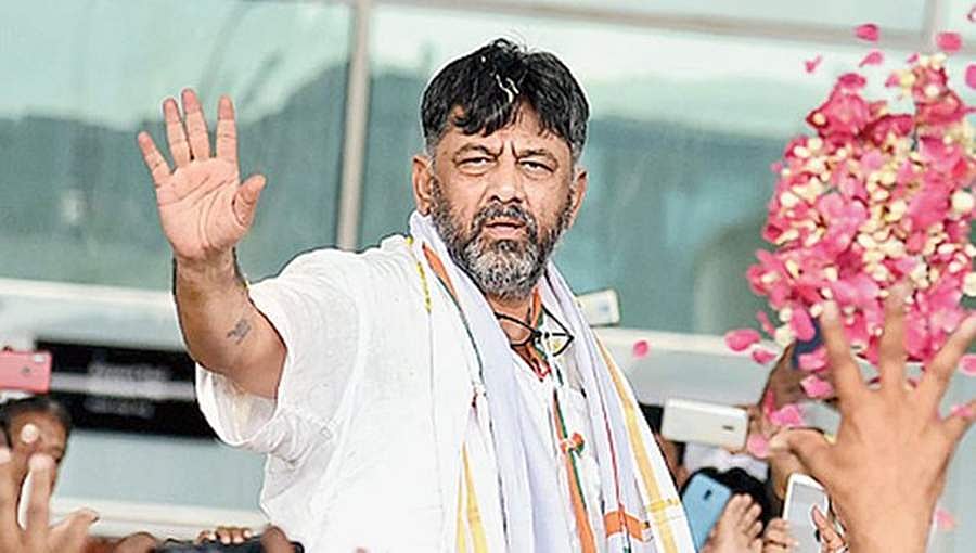 ಜಾತಿಯಿಂದ ತಪ್ಪಿಸಿಕೊಳ್ಳಲು ಸಾಧ್ಯವಿಲ್ಲ: ಒಕ್ಕಲಿಗ ಎಂಬ ಕಾರಣಕ್ಕೆ ಮಂತ್ರಿ ಮಾಡ್ತಾರೆ-ಡಿಕೆ ಶಿವಕುಮಾರ್