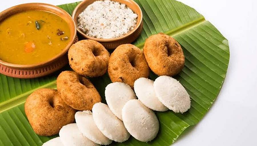 ಬೆಂಗಳೂರು: ಗ್ರಹಣದ ವೇಳೆ ಉಪಾಹಾರ ಆಯೋಜಿಸಿದ ಮೂಢನಂಬಿಕೆ ವಿರೋಧಿ ಒಕ್ಕೂಟ