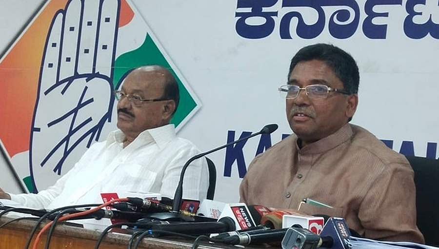 ಜಾತಿ ಆಧಾರದಲ್ಲಿ ಮತ ಕೇಳಿದ ಮಾಧುಸ್ವಾಮಿಯನ್ನು ಸಂಪುಟದಿಂದ ಕೈಬಿಡಿ- ವಿ.ಎಸ್. ಉಗ್ರಪ್ಪ