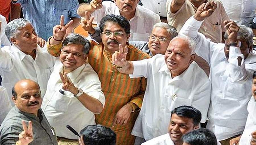 ಉಪಚುನಾವಣೆ ಫಲಿತಾಂಶ: 12 ಕ್ಷೇತ್ರಗಳಲ್ಲಿ ಅರಳಿದ ಕಮಲ- ಬಿಎಸ್'ವೈ ಸರ್ಕಾರ ಸೇಫ್, ಜೆಡಿಎಸ್ 'ಭದ್ರಕೋಟೆ' ಛಿದ್ರ
