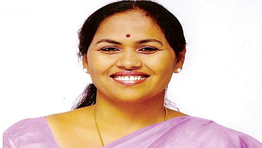 ಸಂಸದೆ ಶೋಭಾ ಕರಂದ್ಲಾಜೆ ಎಸ್ಬಿಐ ಖಾತೆಗೆ ಕನ್ನ; 20 ಲಕ್ಷ ರು. ಎಗರಿಸಿದ ಖದೀಮರು!