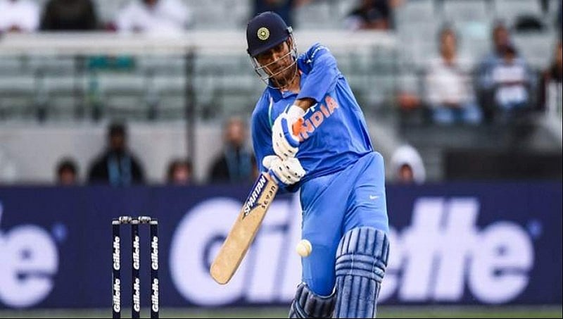 ವಿಶ್ವಕಪ್ ನಲ್ಲಿ ಧೋನಿ ನಂ.4 ಕ್ರಮಾಂಕದಲ್ಲಿ ಆಡಬೇಕು: ಸುರೇಶ್ ರೈನಾ