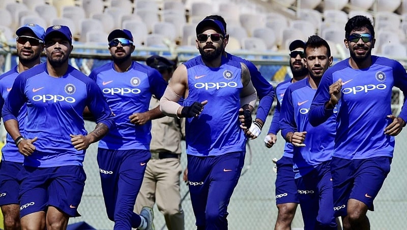 ಒತ್ತಡವನ್ನು ಸಮರ್ಥವಾಗಿ ನಿಭಾಯಿಸಿ: ಐಪಿಎಲ್ ಆಡುವ ವಿಶ್ವಕಪ್ ಆಟಗಾರರಿಗೆ ಕೊಹ್ಲಿ ಸಲಹೆ
