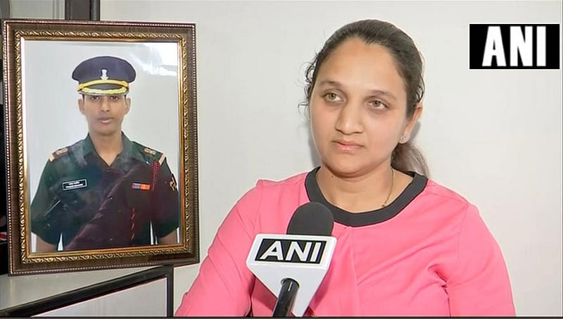 ಹುತಾತ್ಮ ಯೋಧನ ಪತ್ನಿ ಗೌರಿ ಮಹದಿಕ್ ಭಾರತೀಯ ಸೇನೆ ಸೇರ್ಪಡೆ