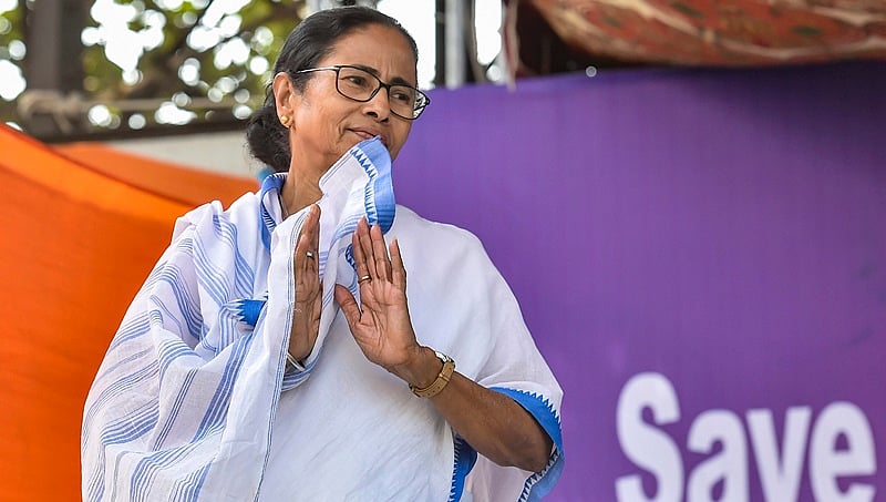 ಪ್ರಜಾಪ್ರಭುತ್ವಕ್ಕಿಂತ ಯಾರೂ ದೊಡ್ಡವರಲ್ಲ, ಎಲ್ಲರೂ ಸಮಾನರು: ತೀರ್ಪು ಕುರಿತು ಮಮತಾ ಬ್ಯಾನರ್ಜಿ