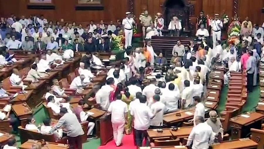 ರಾಜ್ಯದ ವಿತ್ತೀಯ ಕೊರತೆ ಶೇ.3ಕ್ಕಿಂತ ಕಡಿಮೆ; ಆಂಗ್ಲ ಮಾಧ್ಯಮ ಪ್ರಾರಂಭಿಸಲು ಸರ್ಕಾರ ಬದ್ಧ: ವಜೂಭಾಯಿ ವಾಲಾ