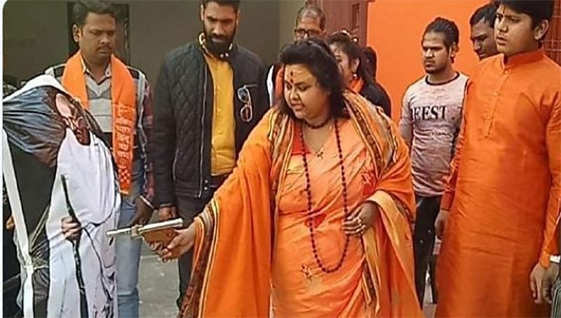 ಮಹಾತ್ಮ ಗಾಂಧಿ ಪ್ರತಿಕೃತಿಗೆ ಗುಂಡು ಹಾರಿಸಿದ್ದ ಹಿಂದೂ ಮಹಸಭಾ ನಾಯಕಿ ಬಂಧನ
