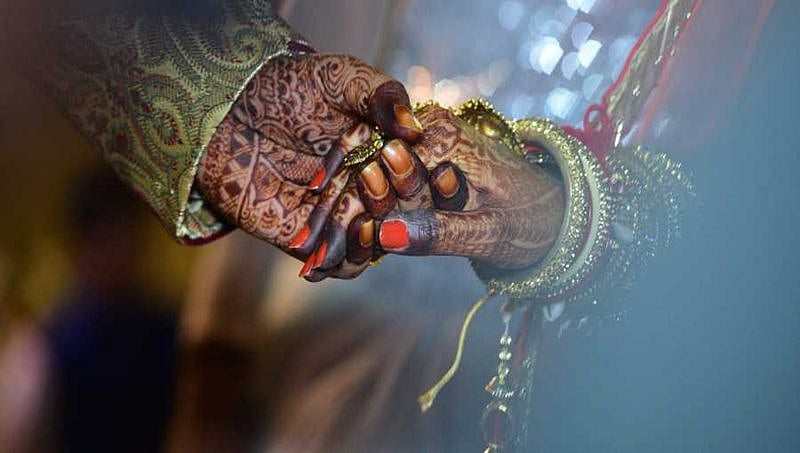ಕೇವಲ 36 ಸಾವಿರ ರುಪಾಯಿಯಲ್ಲಿ ಮಗನ ಮದುವೆ: ಐಎಎಸ್ ಅಧಿಕಾರಿ ಮಾದರಿ