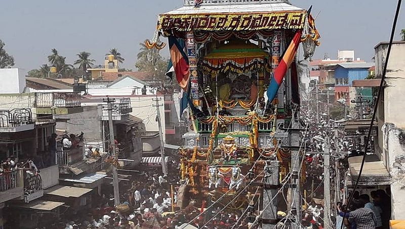 ನಂಜನಗೂಡು ಪಂಚ ಮಹಾರಥೋತ್ಸವಕ್ಕೆ ಆರಂಭದಲ್ಲೇ ವಿಘ್ನ: ತುಂಡಾದ ರಥದ ಹಗ್ಗ;3 ಗಂಟೆ ವಿಳಂಬ
