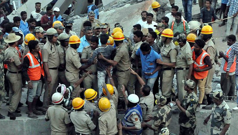ಕಟ್ಟಡ ಕುಸಿದಾಗ 30ಕ್ಕೂ ಅಧಿಕ ವಿದ್ಯಾರ್ಥಿಗಳಿದ್ದರು: ಪ್ರತ್ಯಕ್ಷ ದರ್ಶಿಗಳ ಹೇಳಿಕೆ