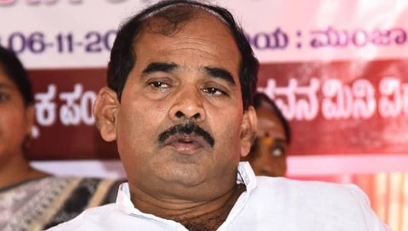 ಪೌರಾಡಳಿತ ಸಚಿವ ಸಿ.ಎಸ್. ಶಿವಳ್ಳಿ ತೀವ್ರ ಹೃದಯಾಘಾತದಿಂದ ನಿಧನ