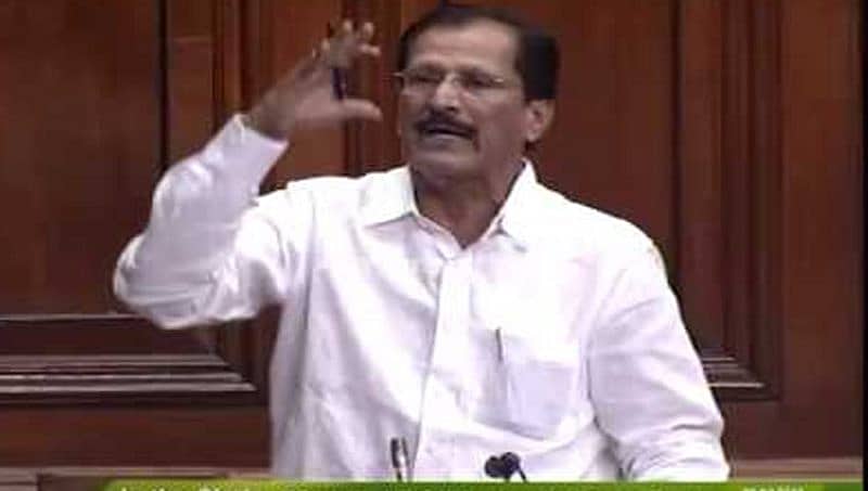ತುಮಕೂರಿನಲ್ಲಿ ಮೈತ್ರಿ ಪಕ್ಷಗಳಿಗೆ ಬಂಡಾಯದ ಶಾಕ್: ಸೋಮವಾರ ಮುದ್ದಹನುಮೇಗೌಡ ನಾಮಪತ್ರ ಸಲ್ಲಿಕೆ!