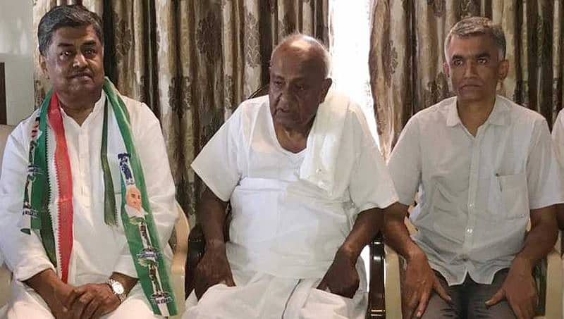 ಗೆಲುವೊಂದೇ ಮುಖ್ಯ: ಮೈತ್ರಿ ಧರ್ಮ ಪಾಲನೆಗೂ ಜೈ, ಕೈಕಾಲು ಹಿಡಿಯಲೂ ಸೈ!