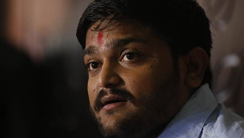 ಹಾರ್ದಿಕ್ ಪಟೇಲ್ ಗೆ ತೀವ್ರ ಹಿನ್ನಡೆ: ಚುನಾವಣೆಗೆ ಸ್ಪರ್ಧಿಸಲು ಕೋರ್ಟ್ ತೀರ್ಪು ತಡೆ!