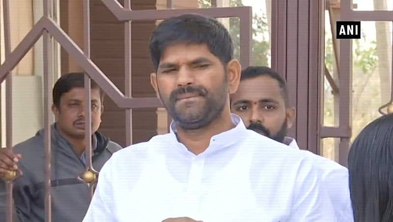 ಆನಂದ್ ಸಿಂಗ್ ಮೇಲೆ ಹಲ್ಲೆ ಪ್ರಕರಣ: ಜಾಮೀನು ಕೋರಿ ಗಣೇಶ್ ಅರ್ಜಿ, ಬಿಡದಿ ಪೊಲೀಸರಿಗೆ ನೋಟಿಸ್