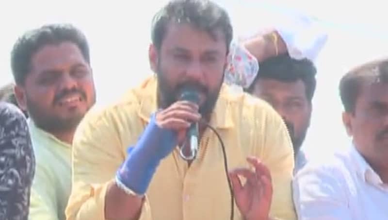 ಸುಮಲತಾಗೆ ಓಟು ಹಾಕಿದ್ರೆ ಡೈಲಾಗ್ ಹೇಳ್ತಿನಿ: ಅಭಿಮಾನಿಗಳಿಗೆ ದರ್ಶನ್ ಪ್ರೀತಿಯ ಆಫರ್