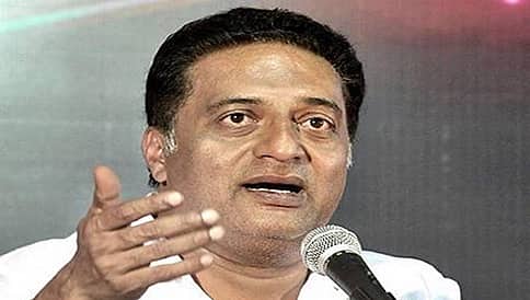 ದೋಸ್ತಿ ನಾಯಕರಿಂದ ಕಾರ್ಯಕರ್ತರನ್ನು ಗೆಲ್ಲಲು ಹೆಣಗಾಟ: ಪ್ರಕಾಶ್ ರಾಜ್