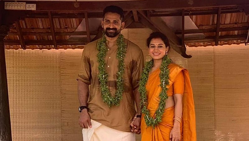 ಕೇರಳ ಯುವತಿಯನ್ನು ವರಿಸಿದ 'ಕೆಜಿಎಫ್ ' ವಿಲನ್ ಜಾನ್ ಕೊಕ್ಕೇನ್