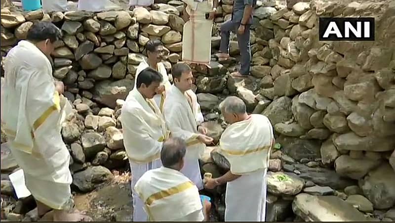 ವಯನಾಡ್ ನಲ್ಲಿ ರಾಹುಲ್ ಗಾಂಧಿ ಟೆಂಪಲ್ ರನ್, ಪುಲ್ವಾಮ ಸಂತ್ರಸ್ಥರು, ತಂದೆ, ಅಜ್ಜಿಗೆ ಪೂಜೆ!