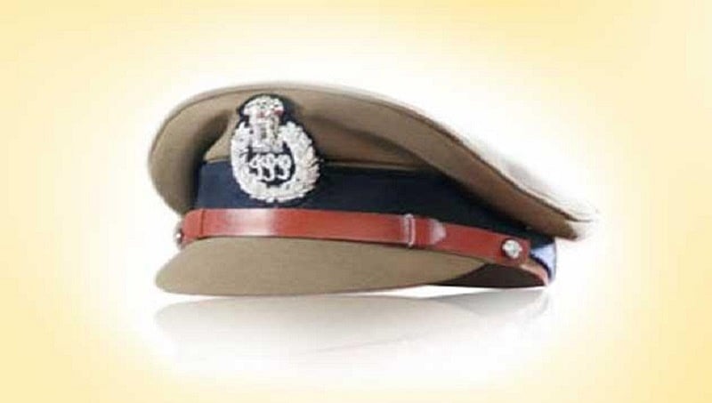 ರಾಜಕೀಯ ನಾಯಕರಿಗೆ ಬೆಂಬಲ: ಓರ್ವ ಎಸಿಪಿ, ಮೂವರು ತನಿಖಾಧಿಕಾರಿಗಳ ವರ್ಗಾವಣೆ