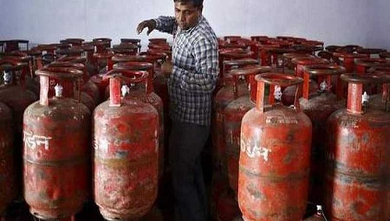ಬೆಂಗಳೂರು: ಅನಿಲ ಸೋರಿಕೆಯಿಂದ ಅಗ್ನಿ ದುರಂತ, ಮೂವರ ದುರ್ಮರಣ