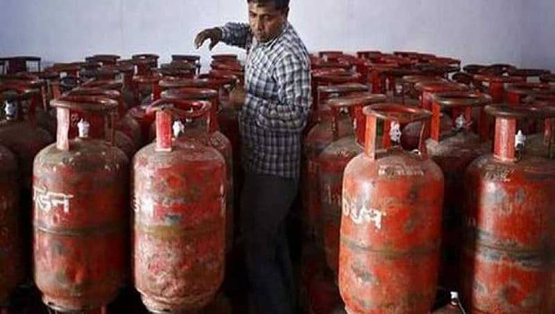 ಬೆಂಗಳೂರು: ಅನಿಲ ಸೋರಿಕೆಯಿಂದ ಅಗ್ನಿ ದುರಂತ, ಮೂವರ ದುರ್ಮರಣ