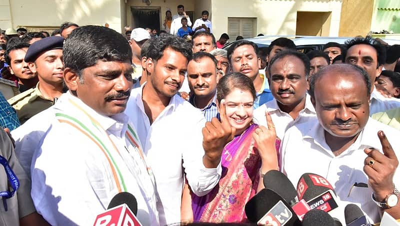 ಮಾಧ್ಯಮಗಳು ಪ್ರಧಾನಿ ಮೋದಿ ಪ್ರಚಾರಕ್ಕಿಂತಲೂ ಹೆಚ್ಚು ಸುಮಲತಾ ಪ್ರಚಾರಕ್ಕೆ ಒತ್ತು ನೀಡಿವೆ: ಸಿಎಂ ಕುಮಾರಸ್ವಾಮಿ