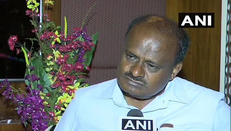 ಪ್ರಧಾನಿ ಮೋದಿಯವರದ್ದು ವ್ಯಾಕ್ಸ್, ಮೇಕಪ್ ಮುಖ; ಸಿಎಂ ಕುಮಾರಸ್ವಾಮಿ ಹೀಗಂದಿದ್ದೇಕೆ?