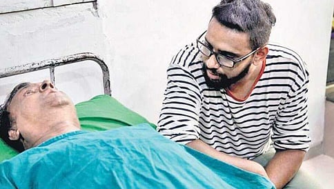 ಭಿನ್ನ ನಿರ್ದೇಶಕ ಆದರ್ಶ್ ಈಶ್ವರಪ್ಪ ಅವರ ಕಿರುಚಿತ್ರ 'ದ ವಾರಿಯರ್'