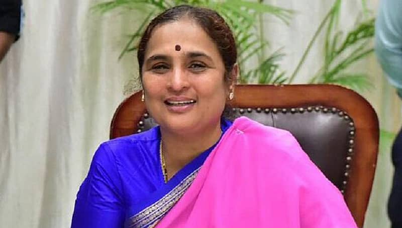 ಬಿಎಸ್ ವೈ ಸಮ್ಮುಖದಲ್ಲಿ ಕೆ.ರತ್ನಪ್ರಭ ಬಿಜೆಪಿ ಸೇರ್ಪಡೆ!