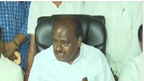 ಛತ್ರಿ ಬಿಟ್ಟು ಬಿಸಿಲಿಗೆ ಬಂದಿದ್ದಾರೆ, ರೈತರ ಕಷ್ಟ ಸ್ವಲ್ಪ ಅರ್ಥವಾಗಲಿ-ದರ್ಶನ್, ಯಶ್ ಗೆ ಸಿಎಂ ಟಾಂಗ್