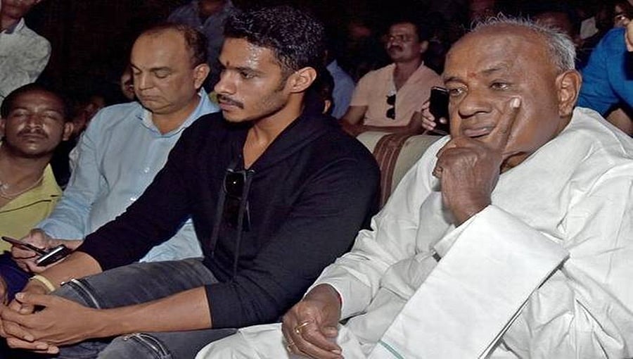 ಮಂಡ್ಯದಲ್ಲಿ ಮೈತ್ರಿ ಅಭ್ಯರ್ಥಿ ನಿಖಿಲ್ ಕುಮಾರಸ್ವಾಮಿ ಗೆಲುವು ಅಷ್ಟು ಸುಲಭವಲ್ಲ: ಹೆಚ್ ಡಿ ದೇವೇಗೌಡ ಅಳಲು