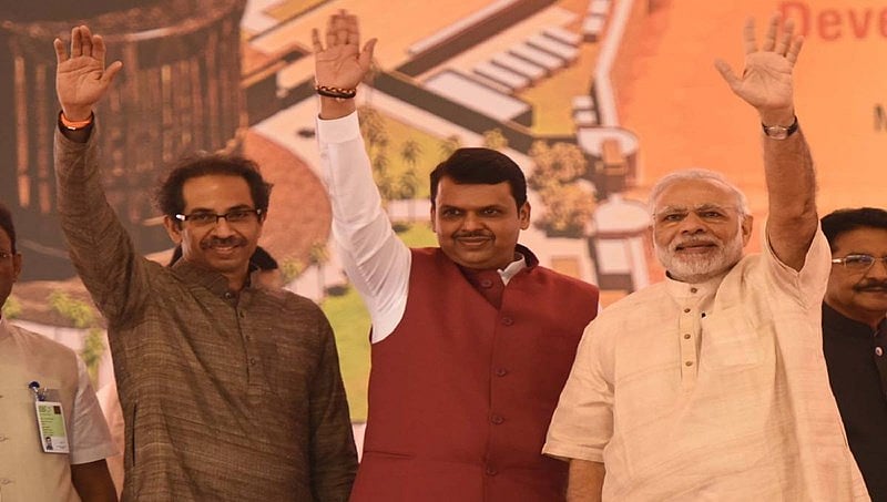 ಬರೊಬ್ಬರಿ 2 ವರ್ಷಗಳ ನಂತರ ವೇದಿಕೆ ಹಂಚಿಕೊಂಡ ಪ್ರಧಾನಿ ಮೋದಿ-ಉದ್ಧವ್ ಠಾಕ್ರೆ