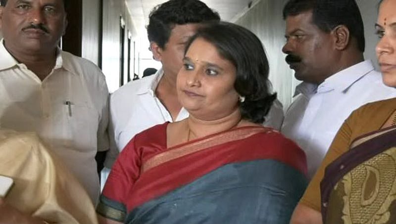 ಗೀತಾ ಶಿವರಾಜ್ಕುಮಾರ್ ನಾಳೆ ಅಧಿಕೃತವಾಗಿ ಕಾಂಗ್ರೆಸ್ ಪಕ್ಷಕ್ಕೆ ಸೇರ್ಪಡೆ!