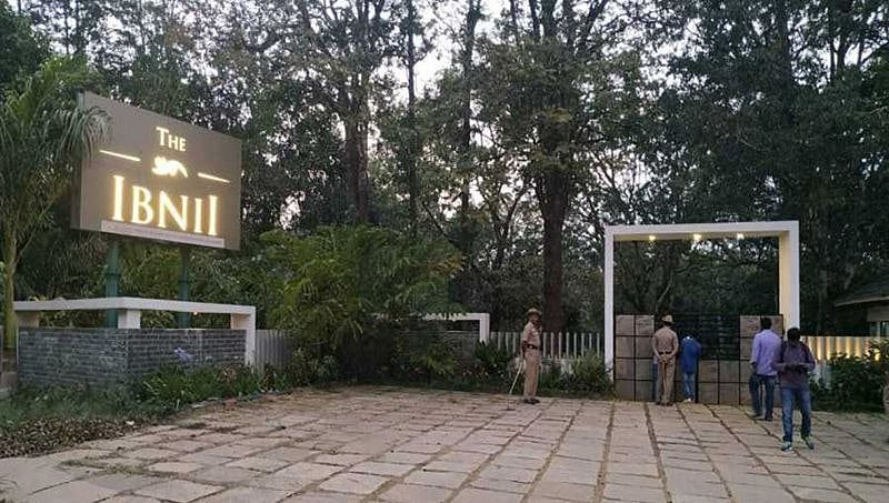 ದಿನಕ್ಕೆ 80ಸಾವಿರ ರು ಬಾಡಿಗೆಯ ಐಷಾರಾಮಿ ರೆಸಾರ್ಟ್ ನಲ್ಲಿ ಎಚ್ ಡಿಕೆ ಕುಟುಂಬ ವಾಸ್ತವ್ಯ: ಮೊಬೈಲ್ ಜಾಮರ್